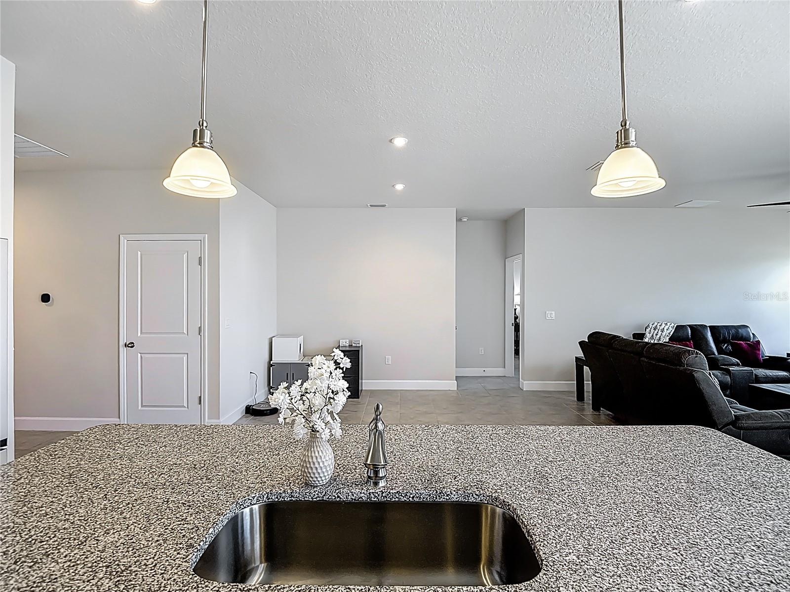 35428 CRESCENT CREEK DR, ZEPHYRHILLS, FL, 33541