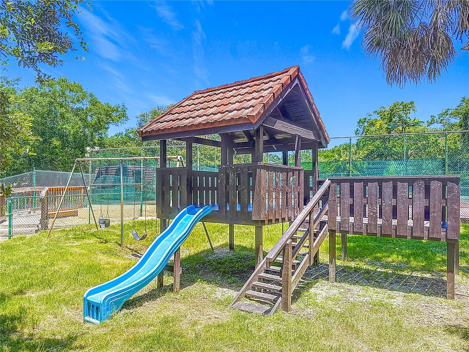 738 1ST CT, PALM HARBOR, FL, 34684