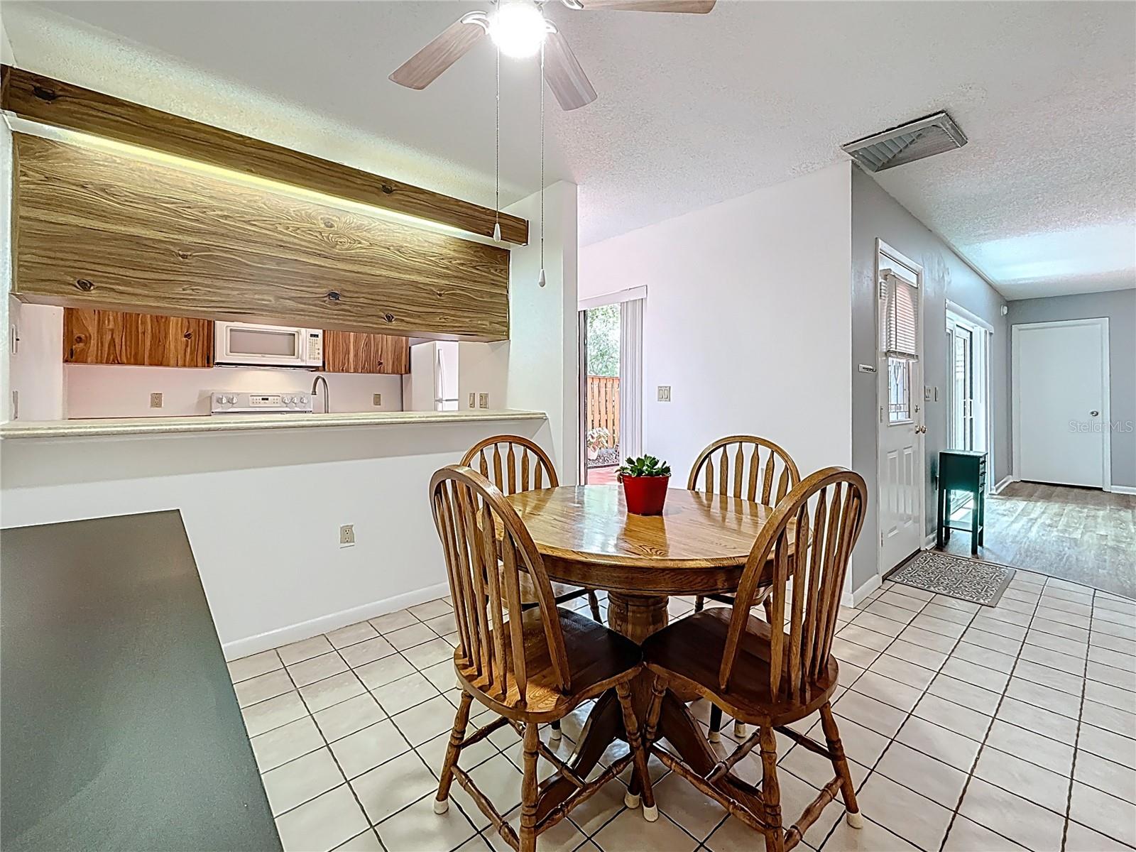 738 1ST CT, PALM HARBOR, FL, 34684