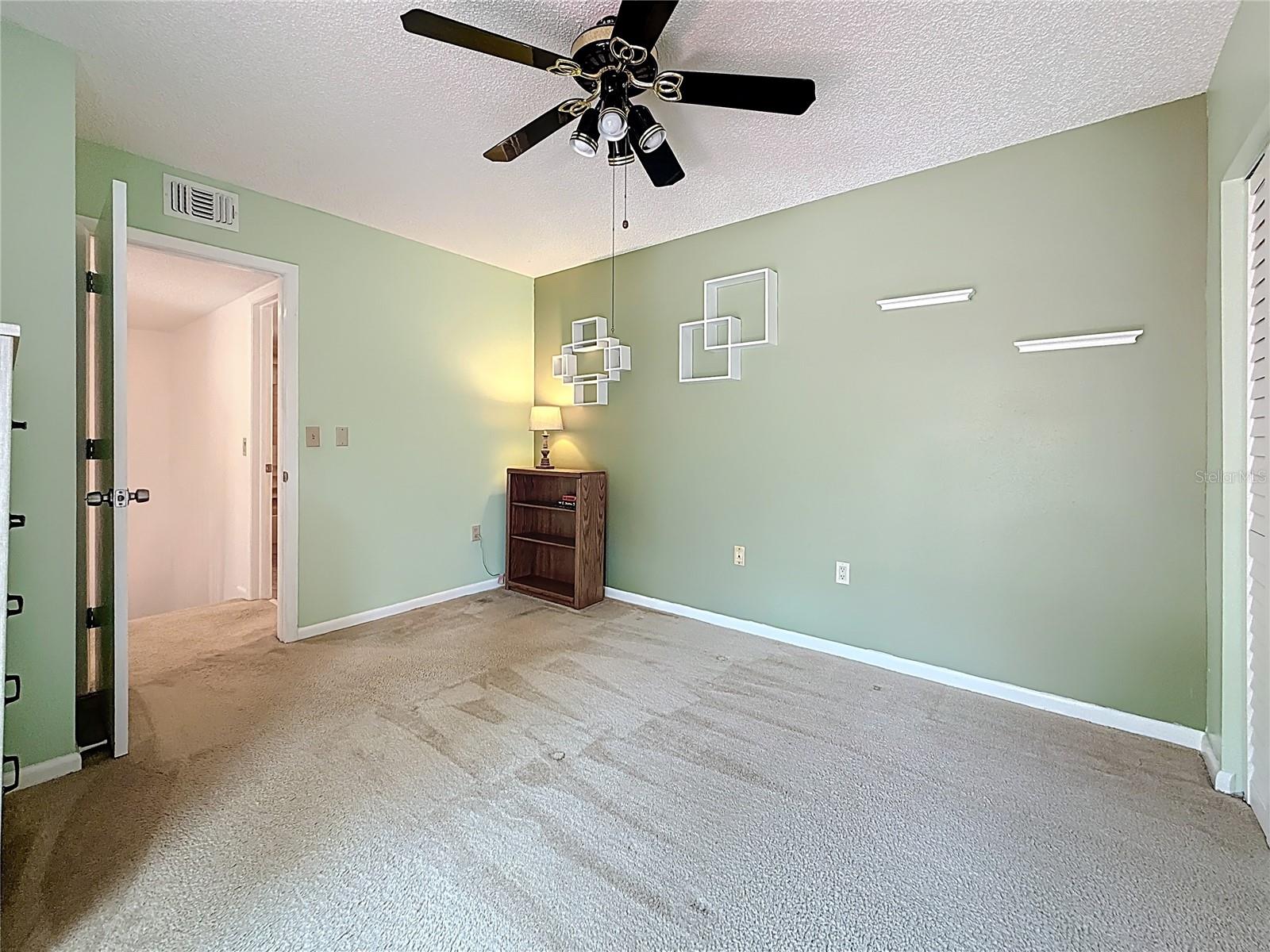 738 1ST CT, PALM HARBOR, FL, 34684