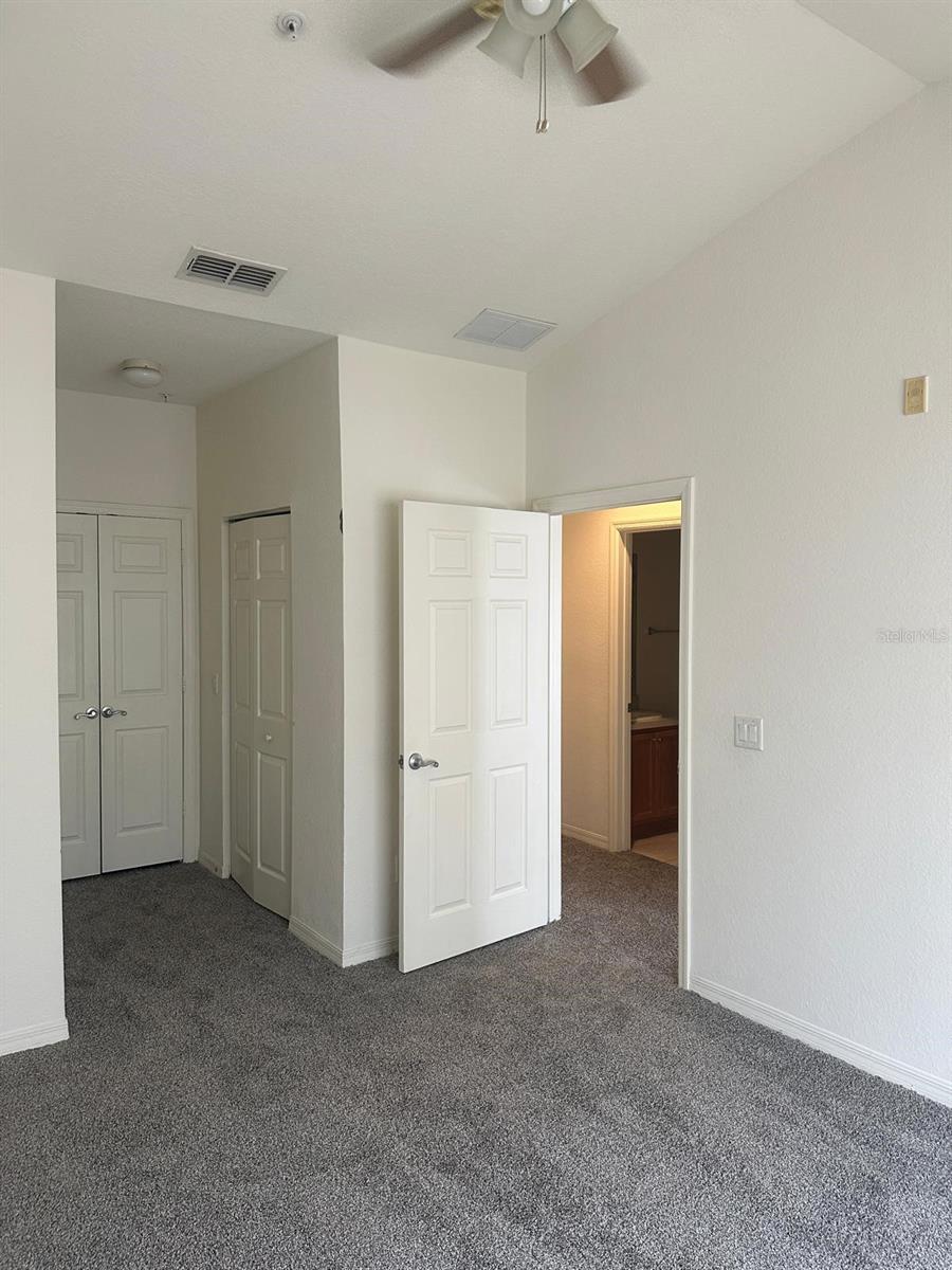2424 GRAND CENTRAL PKWY #4, ORLANDO, FL, 32839