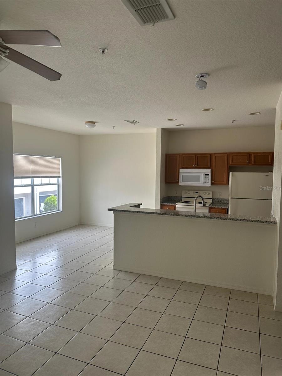 2424 GRAND CENTRAL PKWY #4, ORLANDO, FL, 32839