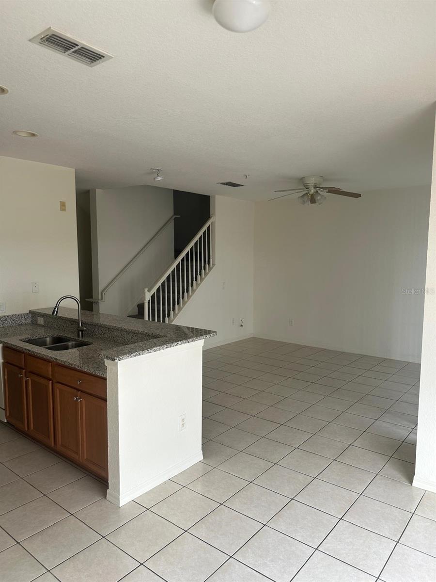 2424 GRAND CENTRAL PKWY #4, ORLANDO, FL, 32839