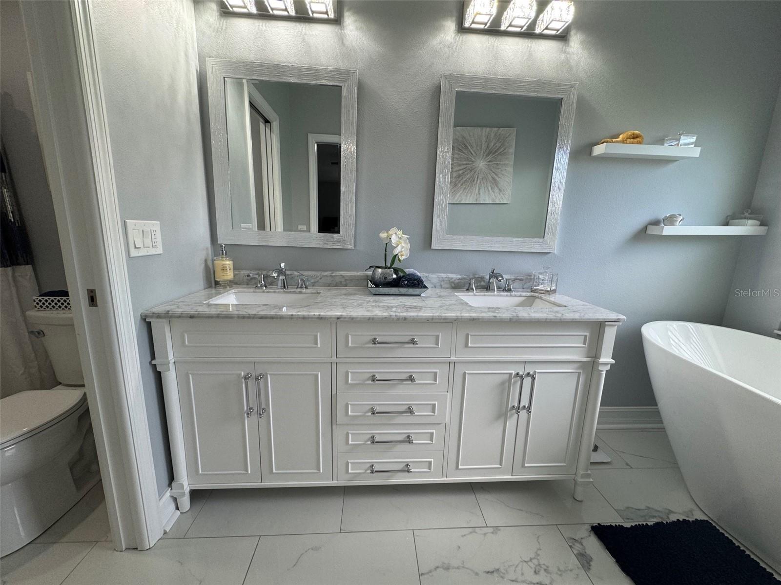 A4658670 Property Photo