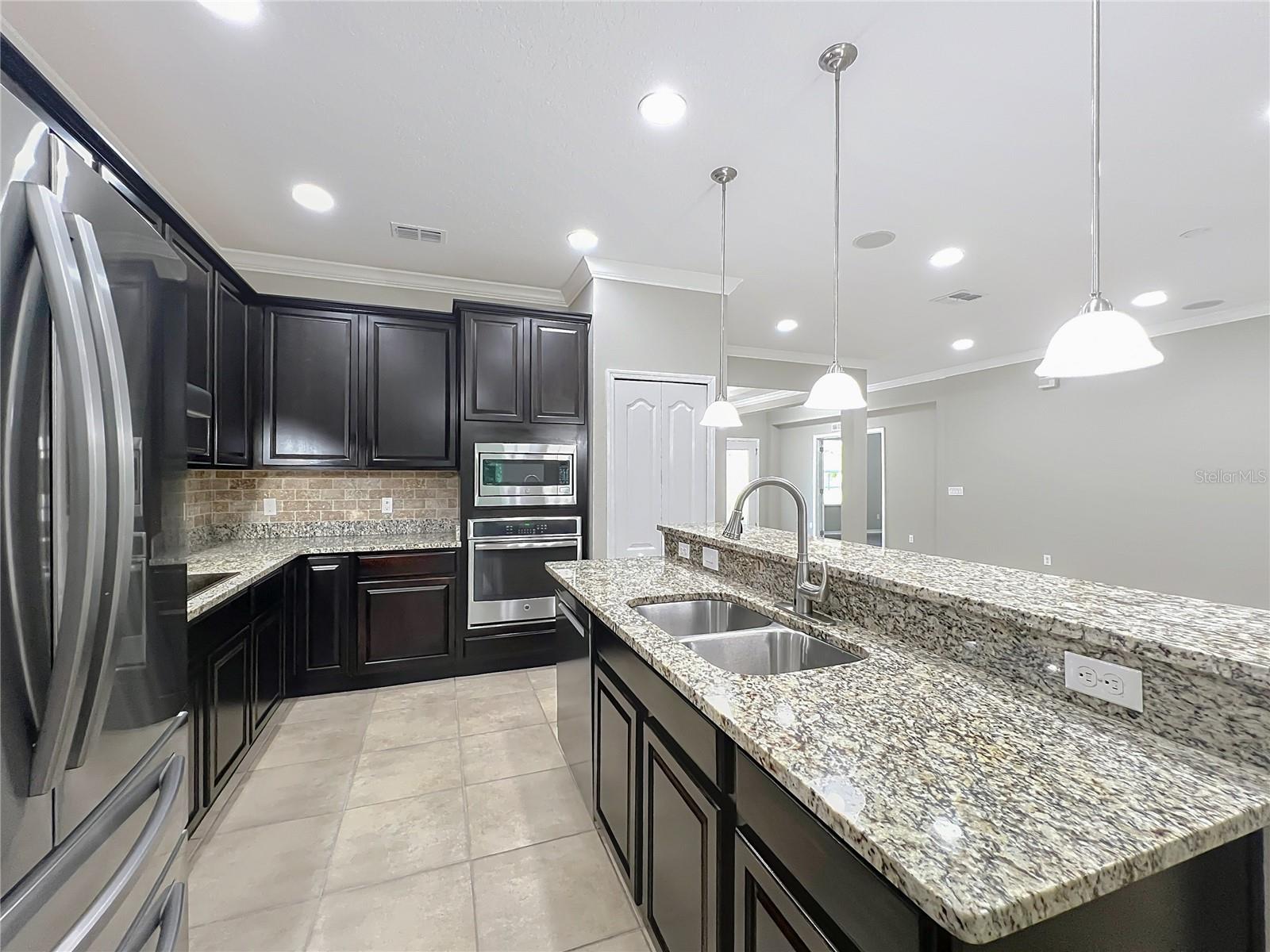 30418 PLYMOUTH CREEK CIR, SORRENTO, FL, 32776