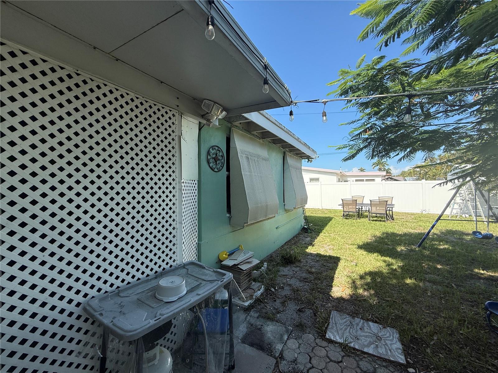 353 CAVALIER RD, PALM SPRINGS, FL, 33461