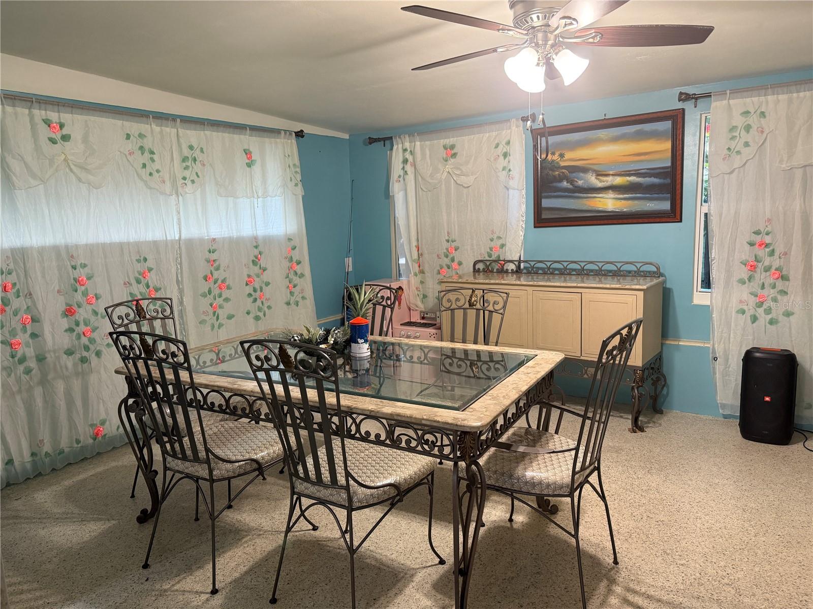 353 CAVALIER RD, PALM SPRINGS, FL, 33461