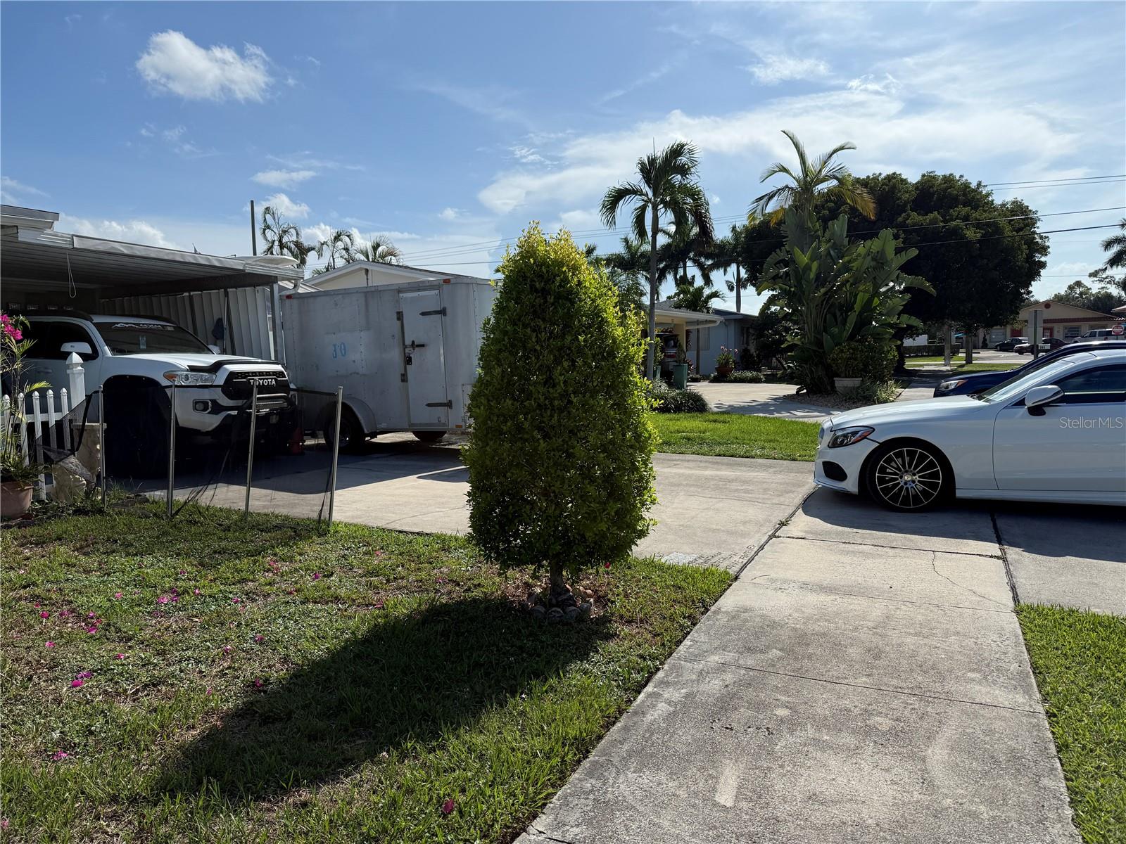 353 CAVALIER RD, PALM SPRINGS, FL, 33461