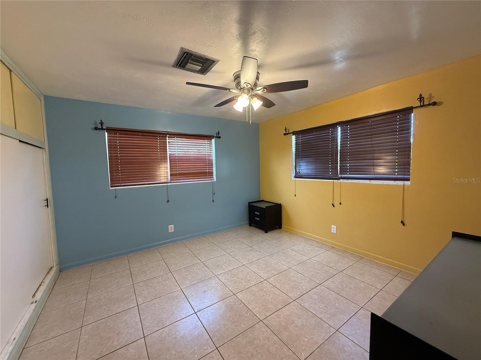 353 CAVALIER RD, PALM SPRINGS, FL, 33461