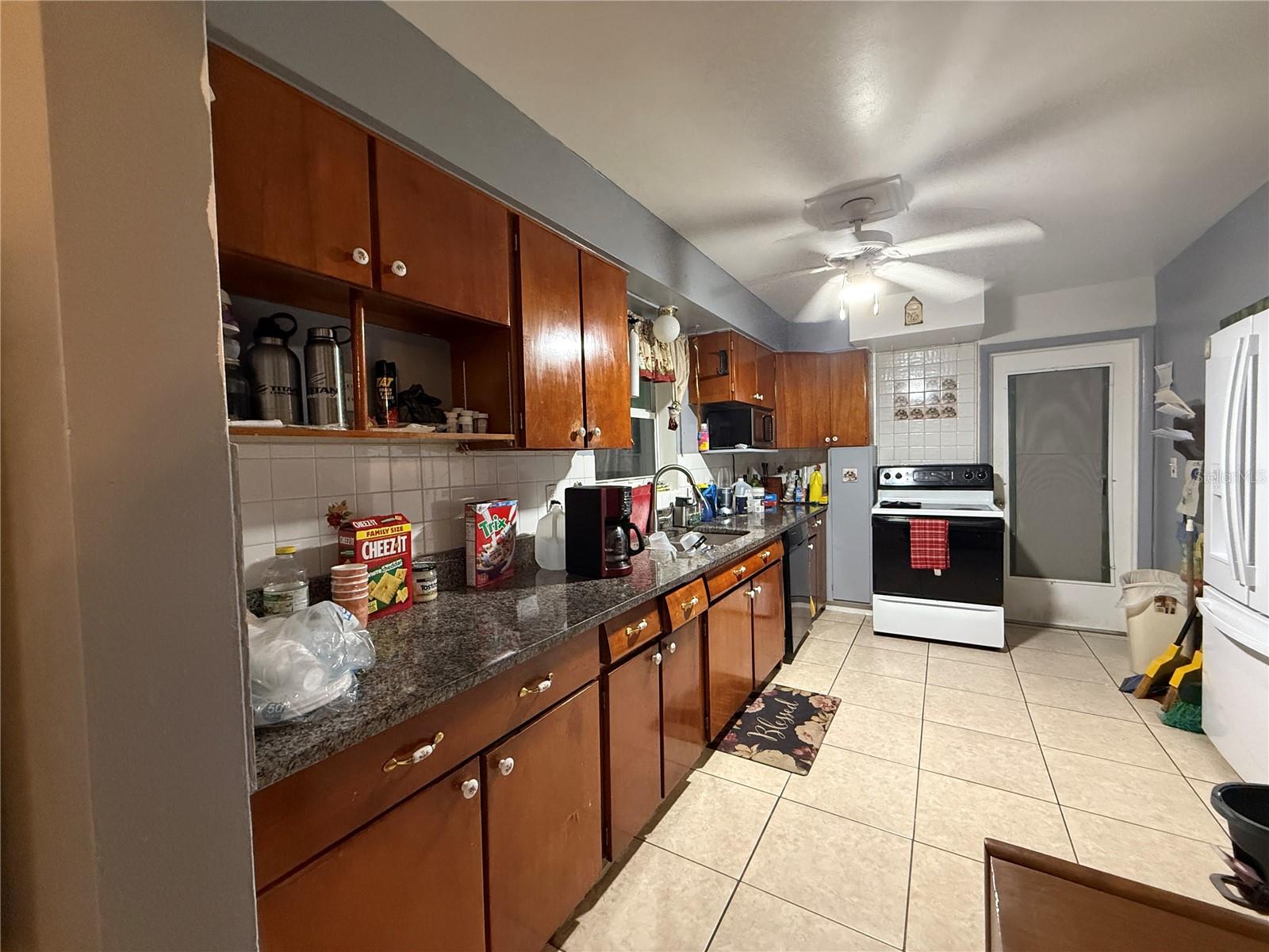 353 CAVALIER RD, PALM SPRINGS, FL, 33461