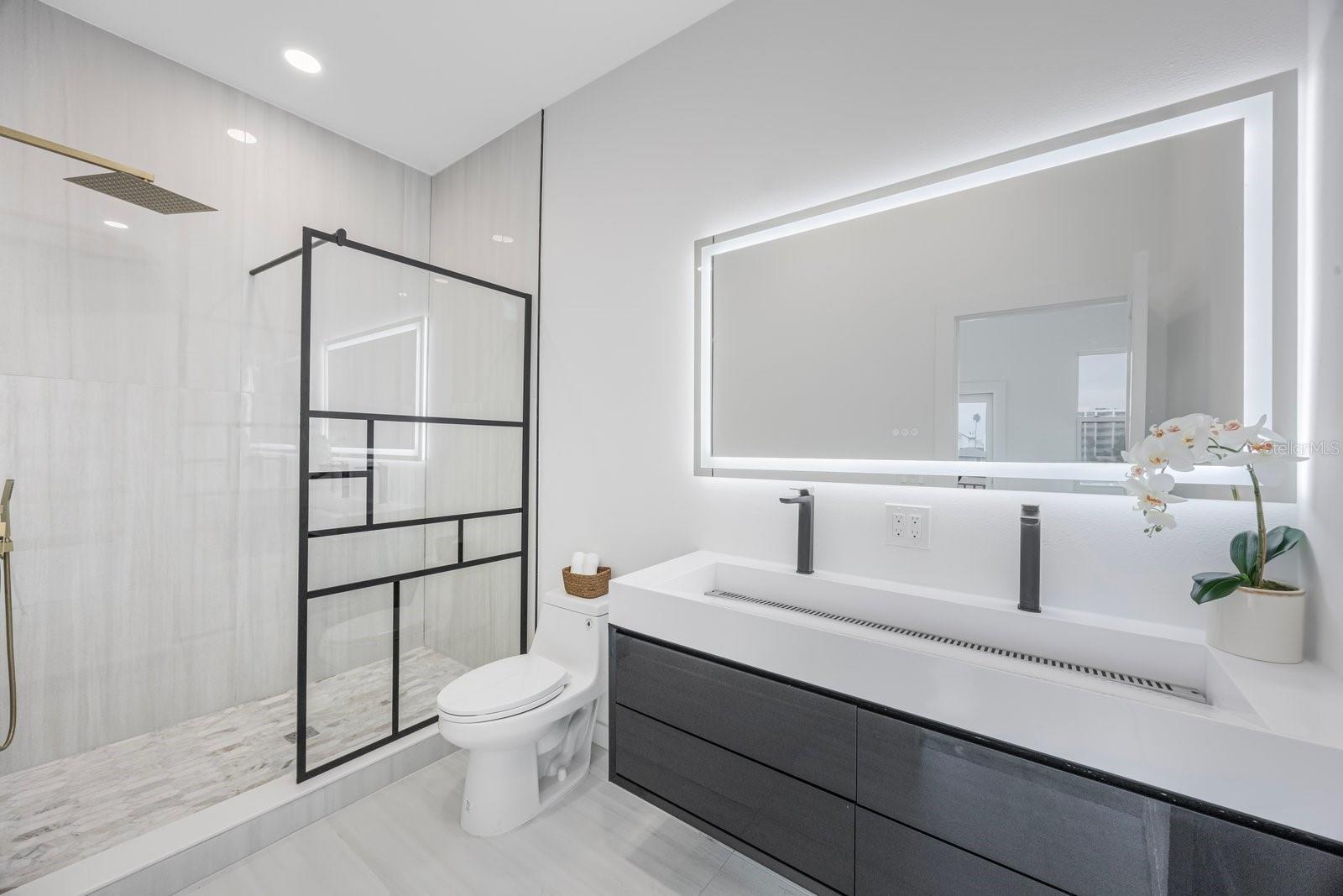 18077 3RD ST E, REDINGTON SHORES, FL, 33708