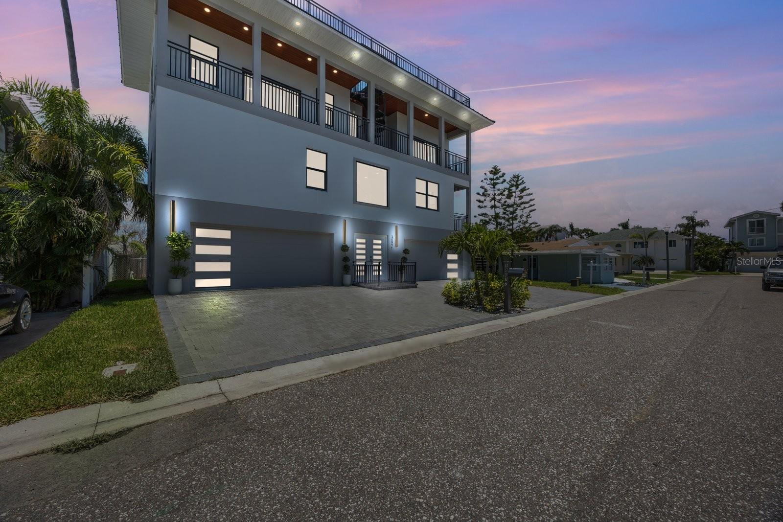 18077 3RD ST E, REDINGTON SHORES, FL, 33708