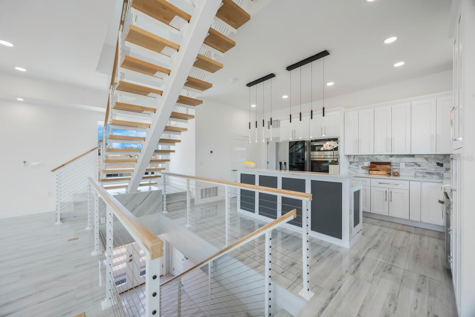 18077 3RD ST E, REDINGTON SHORES, FL, 33708