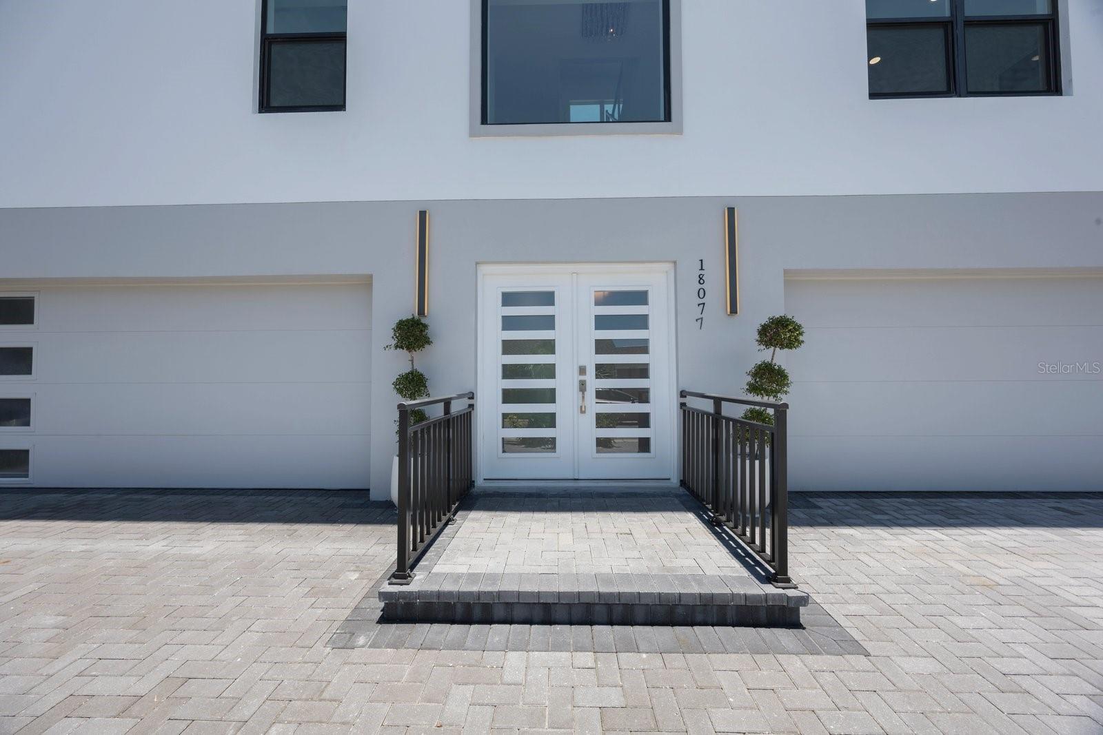 18077 3RD ST E, REDINGTON SHORES, FL, 33708