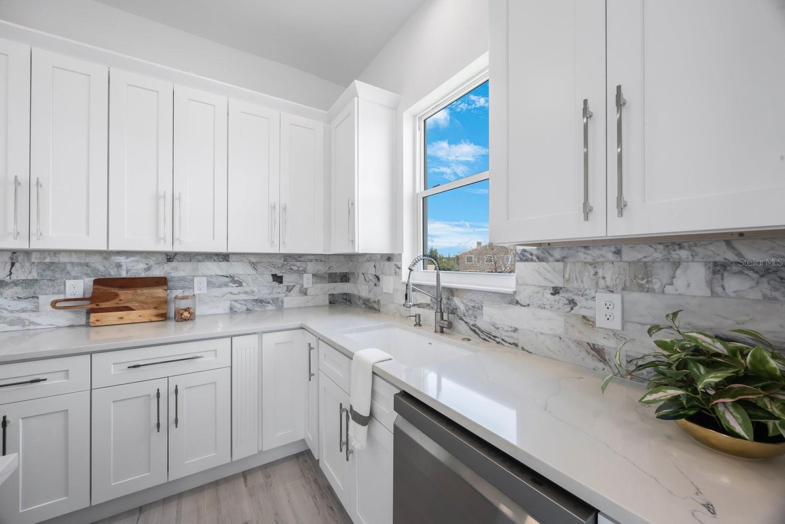 18077 3RD ST E, REDINGTON SHORES, FL, 33708