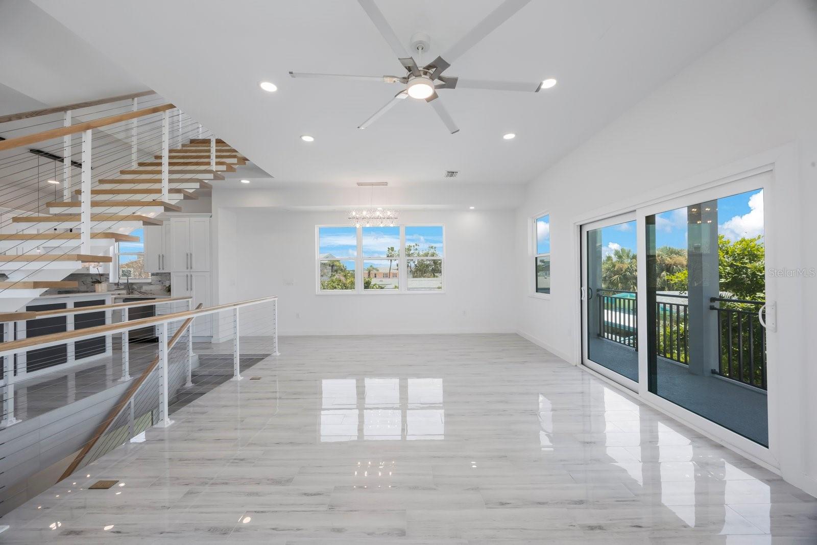 18077 3RD ST E, REDINGTON SHORES, FL, 33708