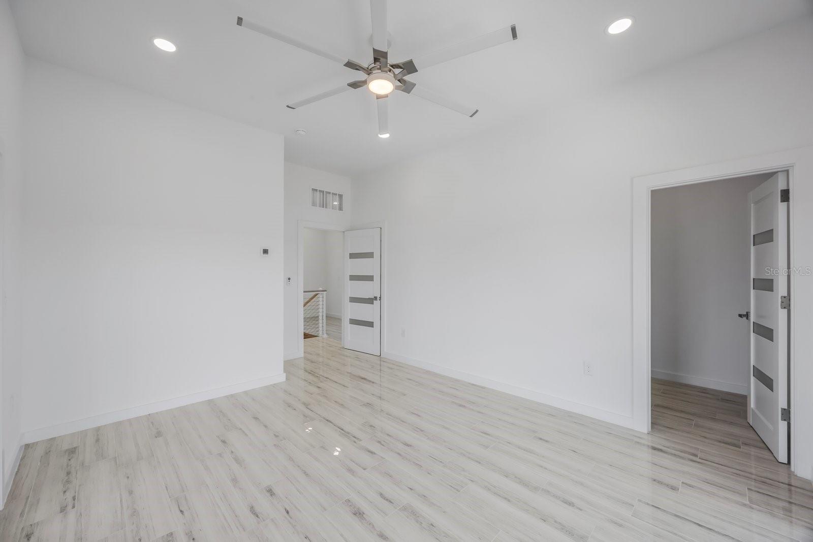 18077 3RD ST E, REDINGTON SHORES, FL, 33708