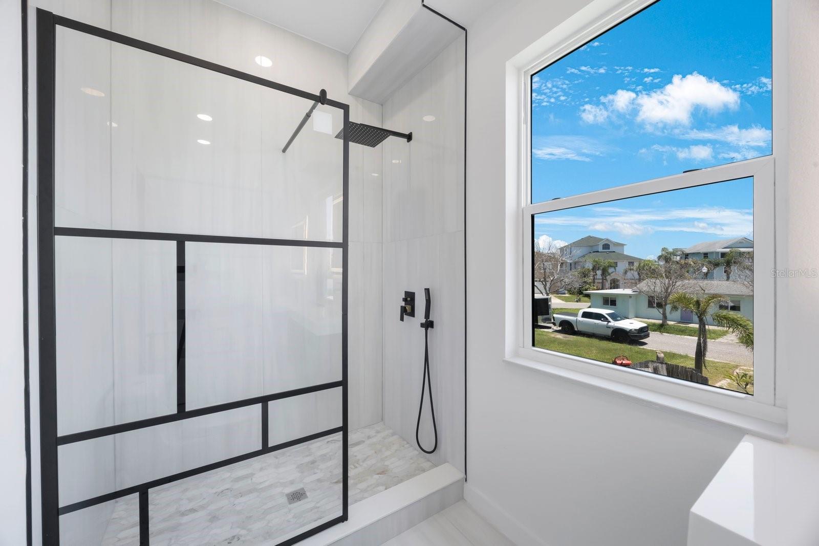 18077 3RD ST E, REDINGTON SHORES, FL, 33708