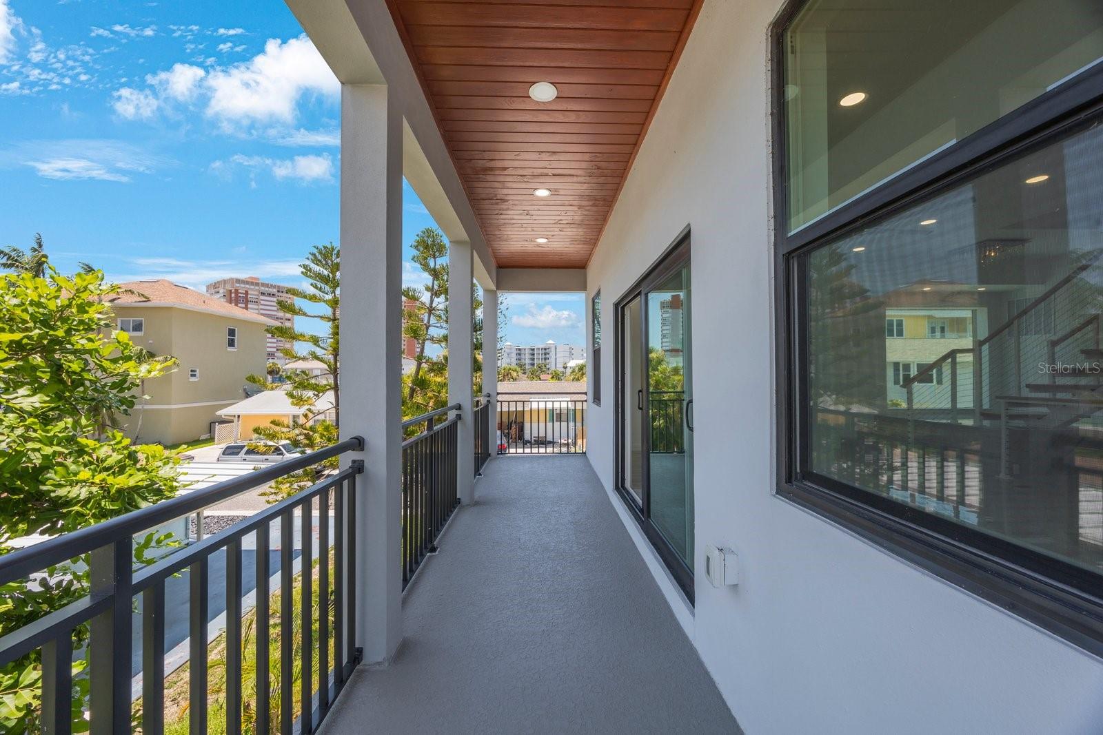 18077 3RD ST E, REDINGTON SHORES, FL, 33708