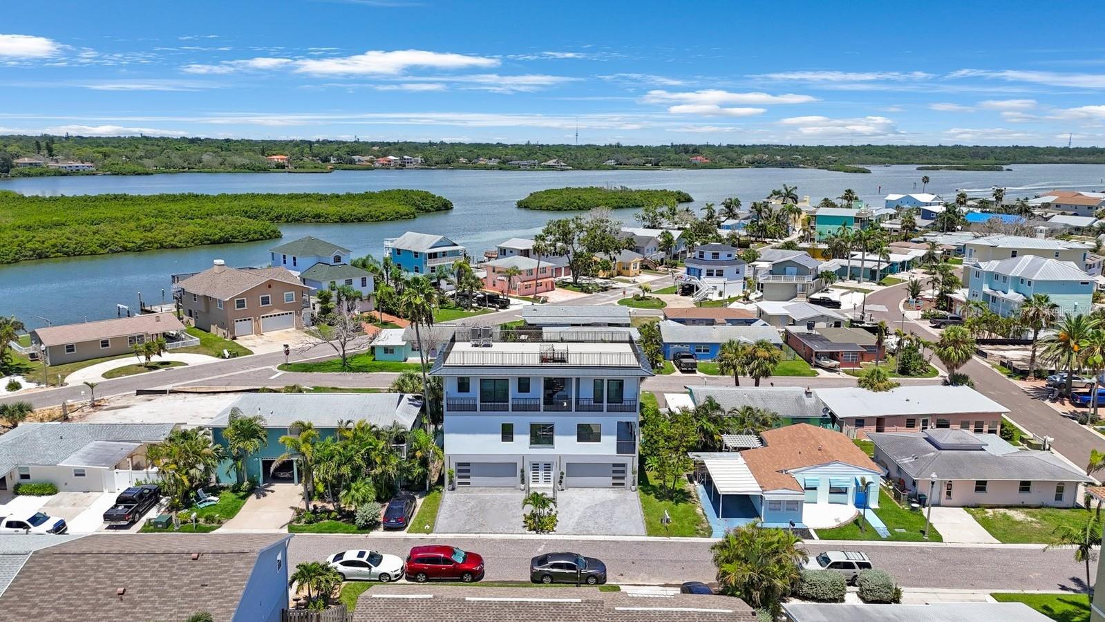 18077 3RD ST E, REDINGTON SHORES, FL, 33708