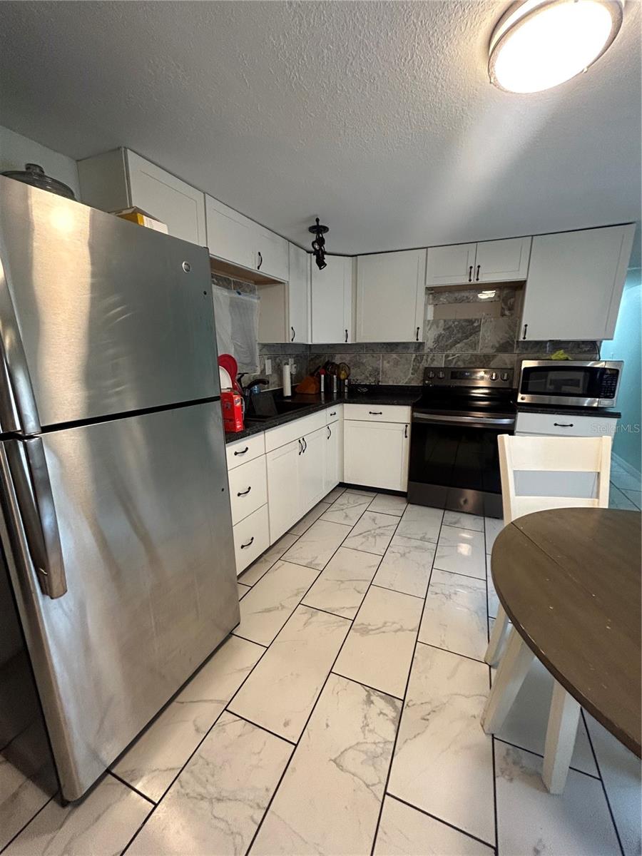 911 MARJORIE AVE, BRANDON, FL, 33511