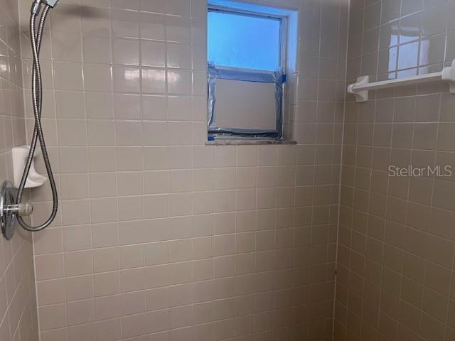 19 W COUNTRY COVE WAY, KISSIMMEE, FL, 34743