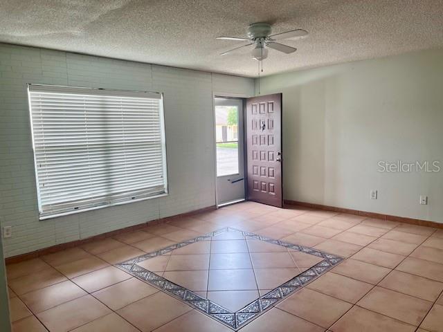 19 W COUNTRY COVE WAY, KISSIMMEE, FL, 34743