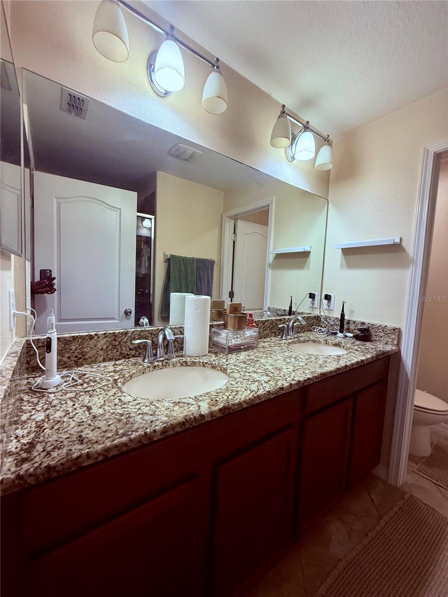 2411 WILLIMETTE DR, WESLEY CHAPEL, FL, 33543