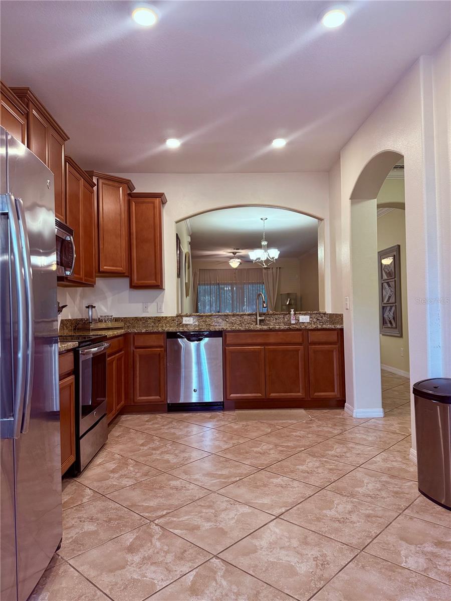 2411 WILLIMETTE DR, WESLEY CHAPEL, FL, 33543