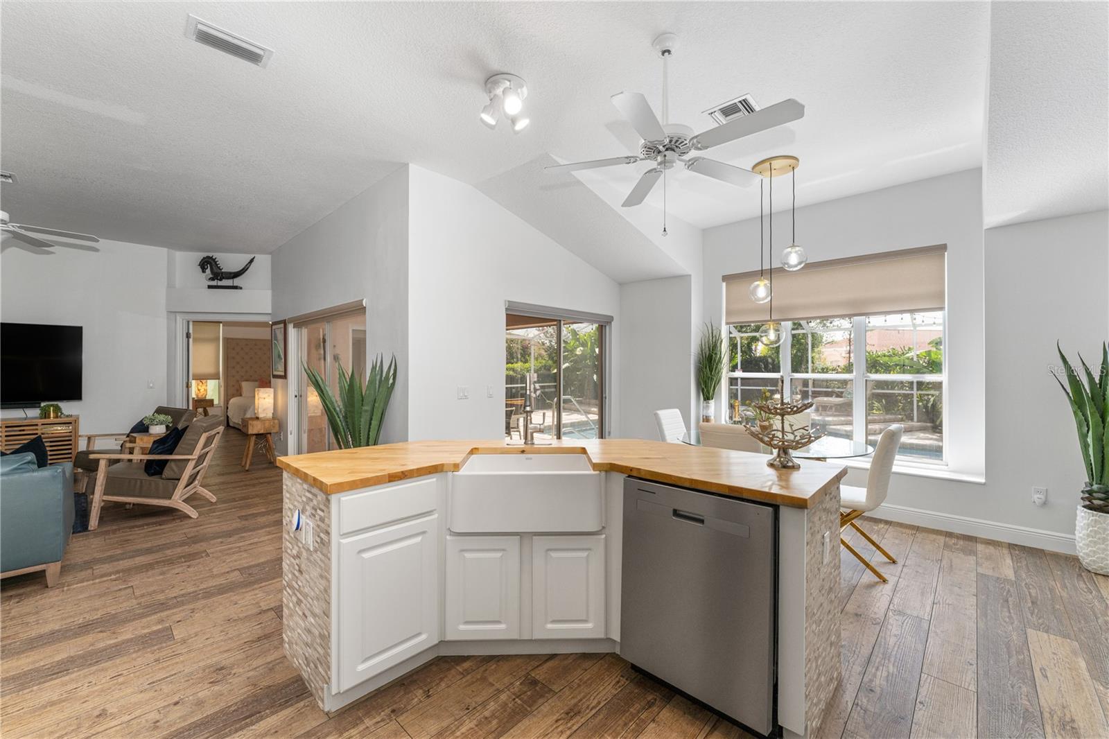 1302 LOPEZ LN, THE VILLAGES, FL, 32159