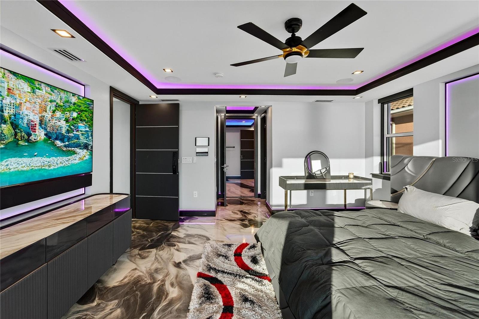 TB8406766 Property Photo