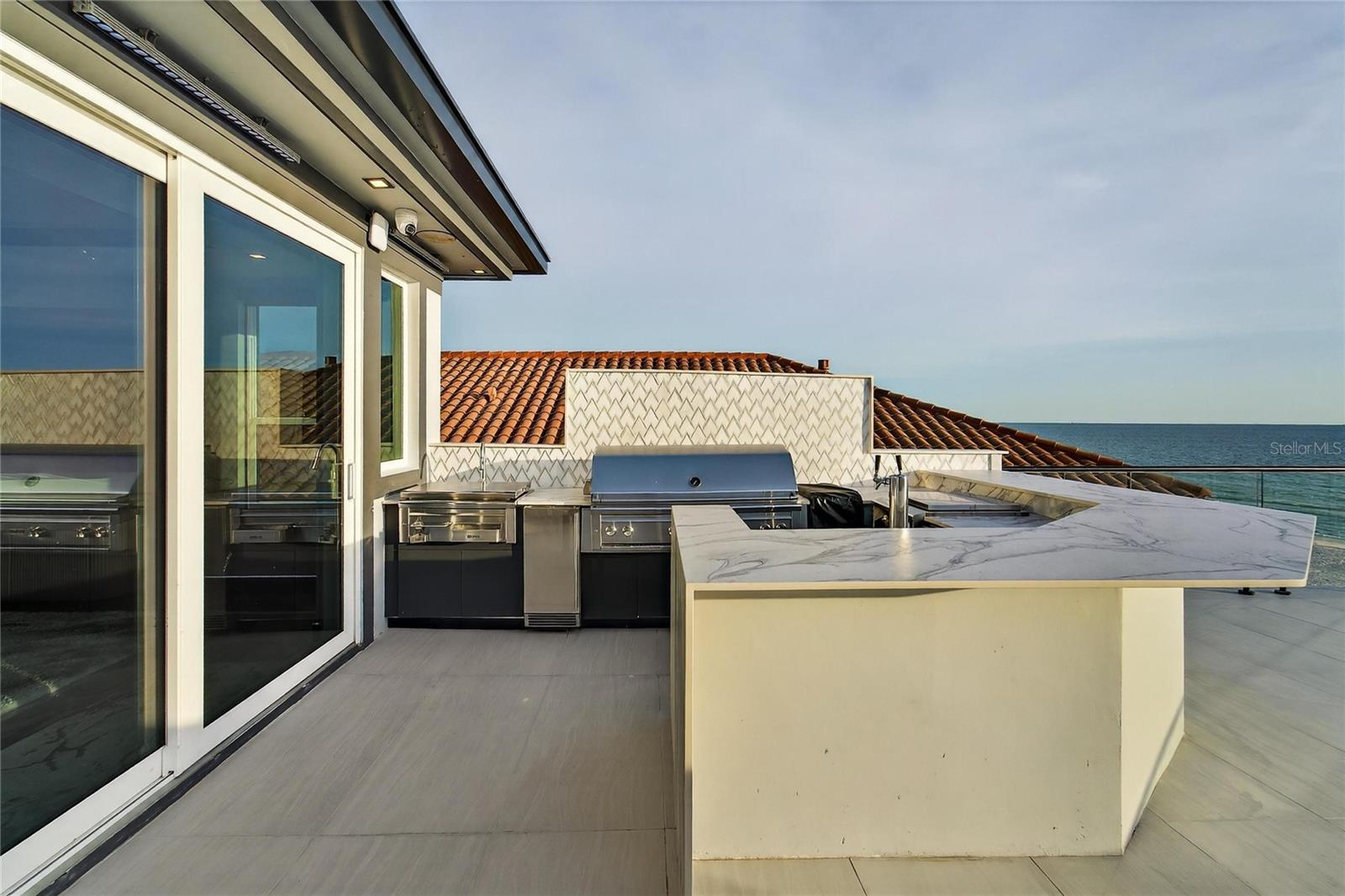 TB8406766 Property Photo