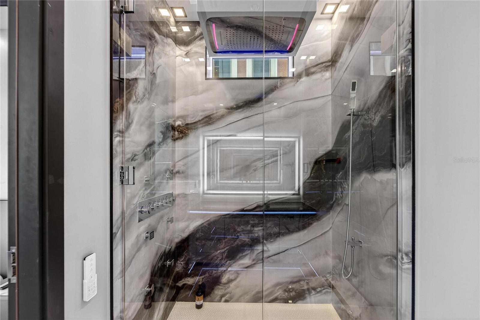 TB8406766 Property Photo