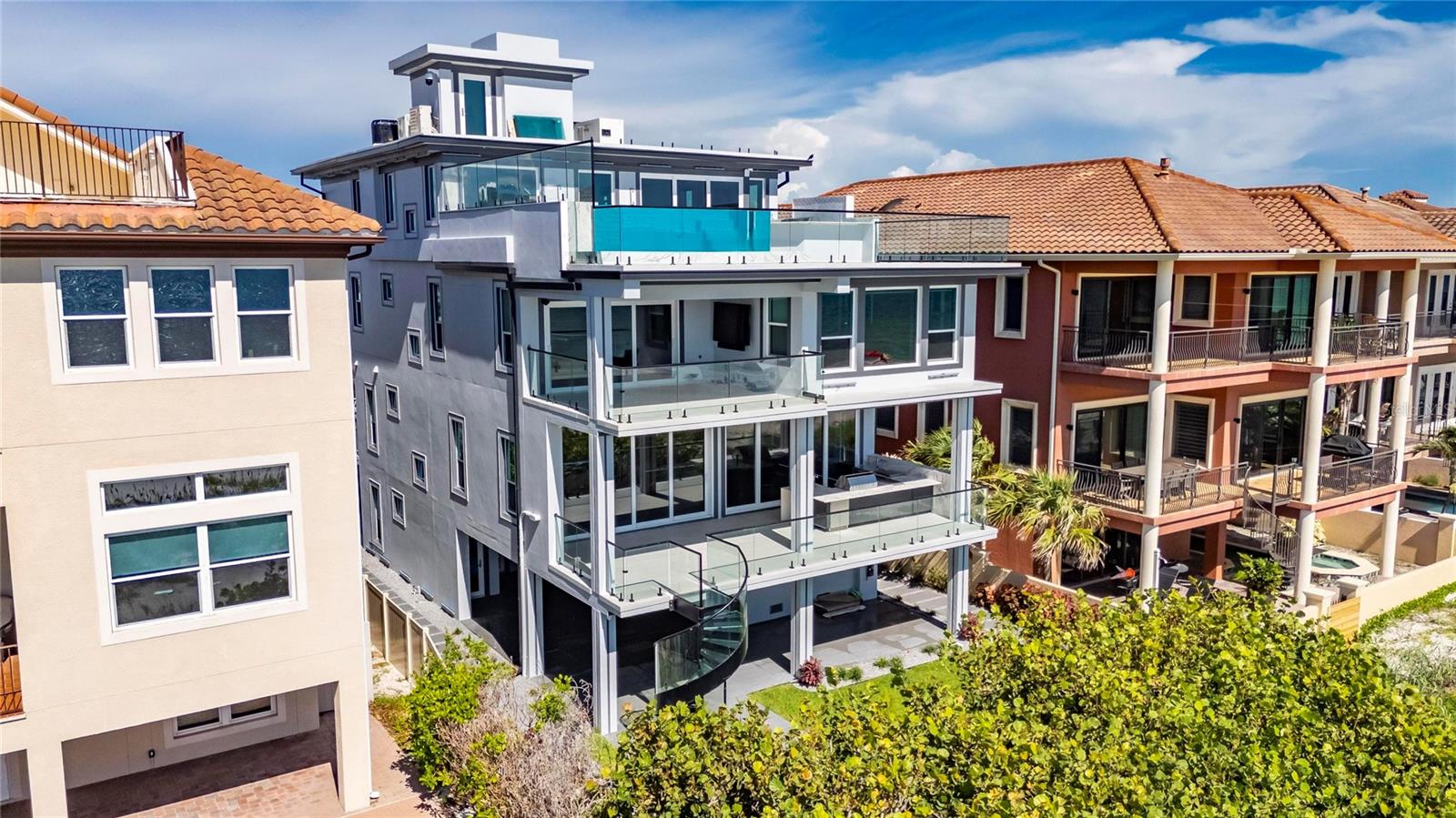 TB8406766 Property Photo