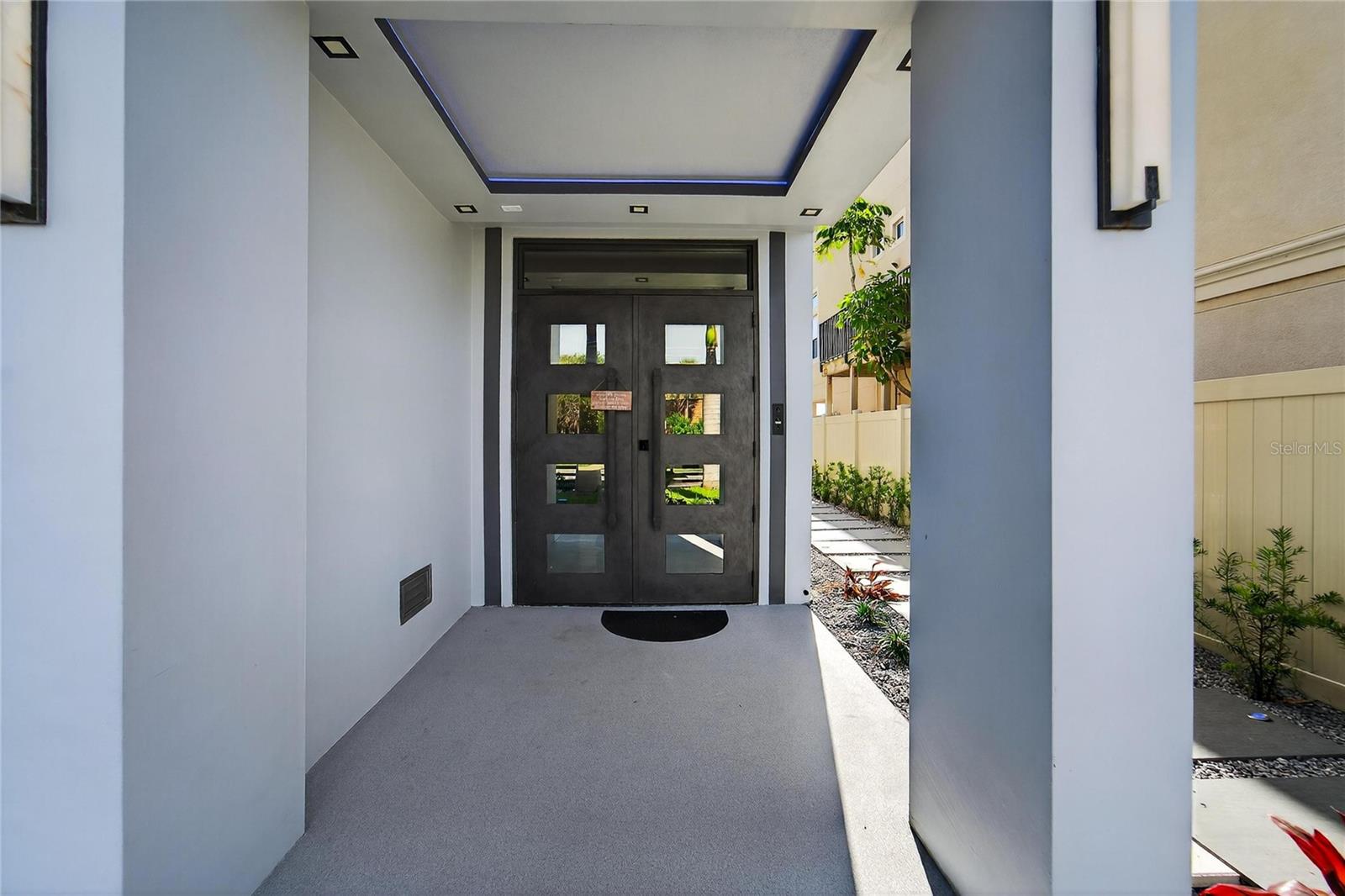 TB8406766 Property Photo