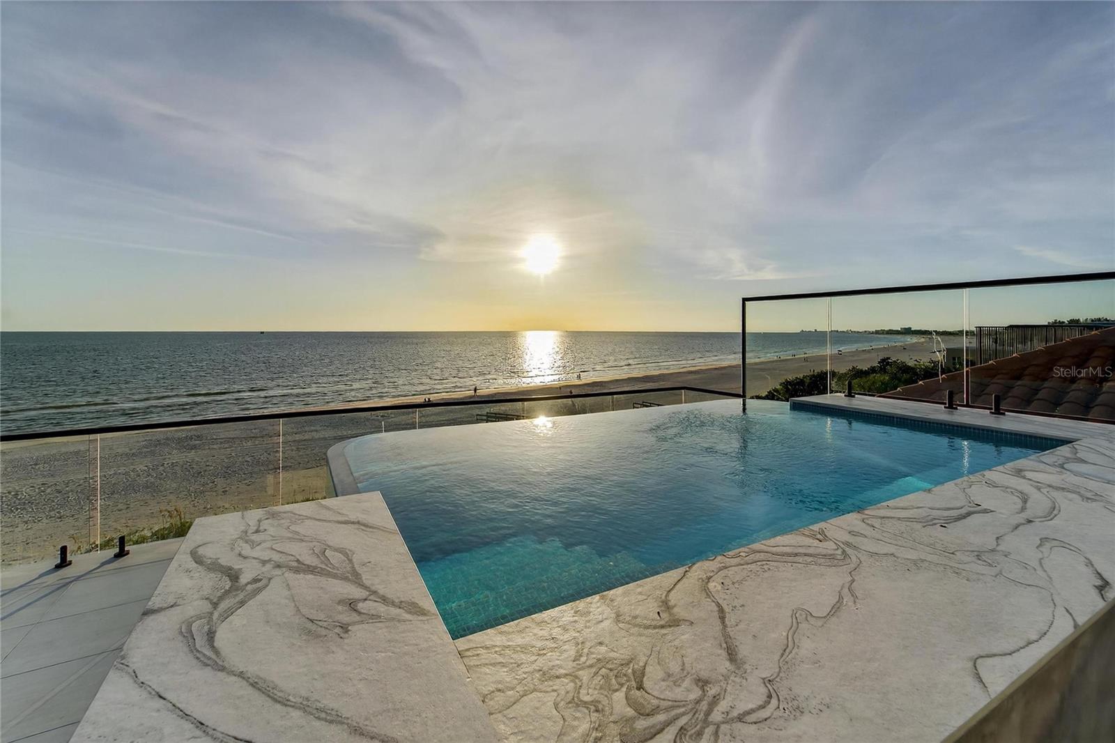 TB8406766 Property Photo