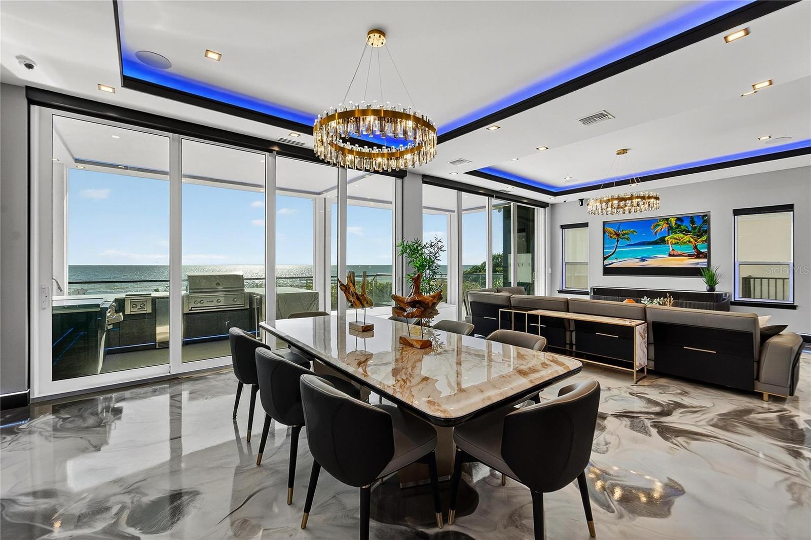 TB8406766 Property Photo