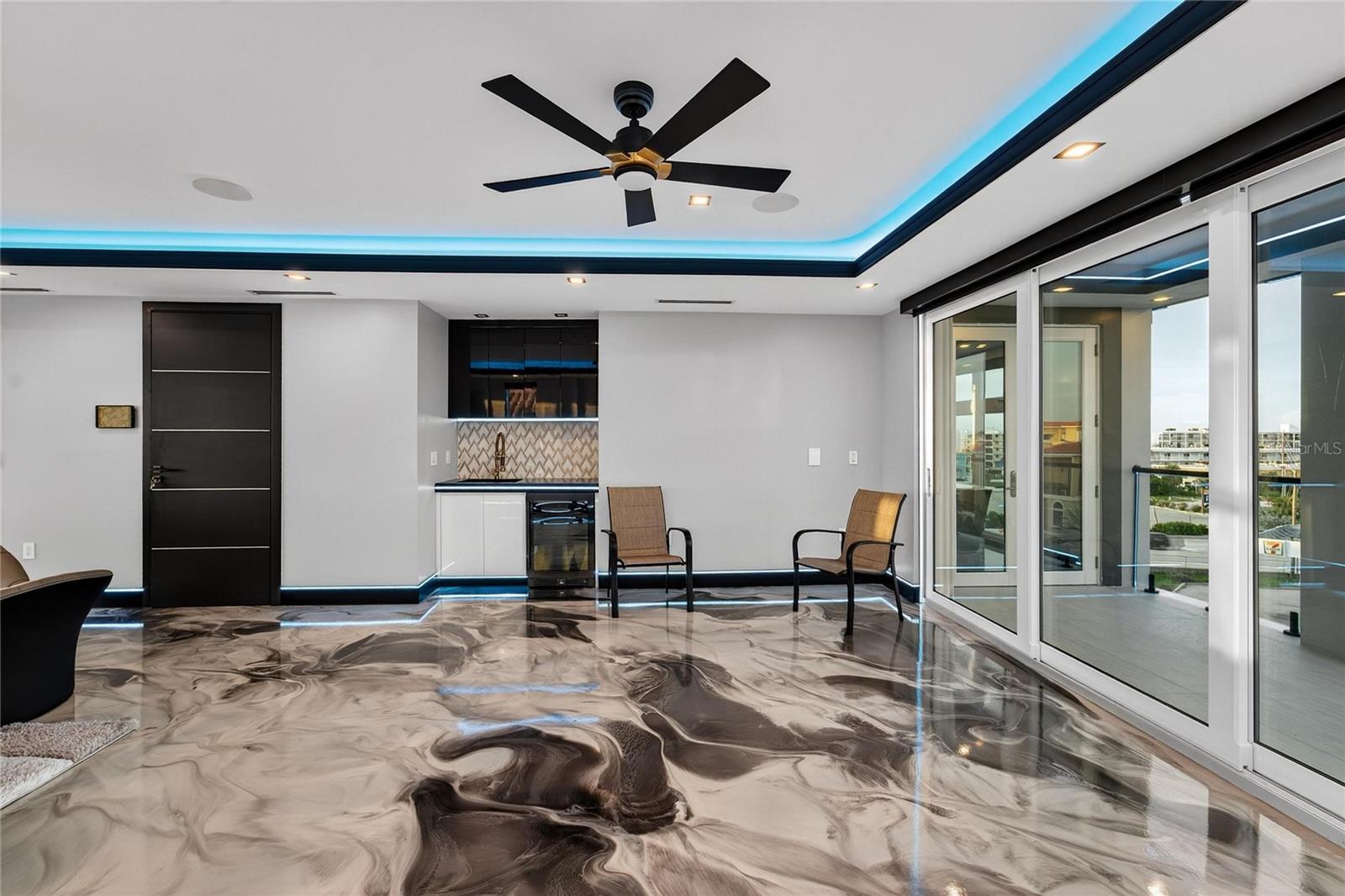 TB8406766 Property Photo