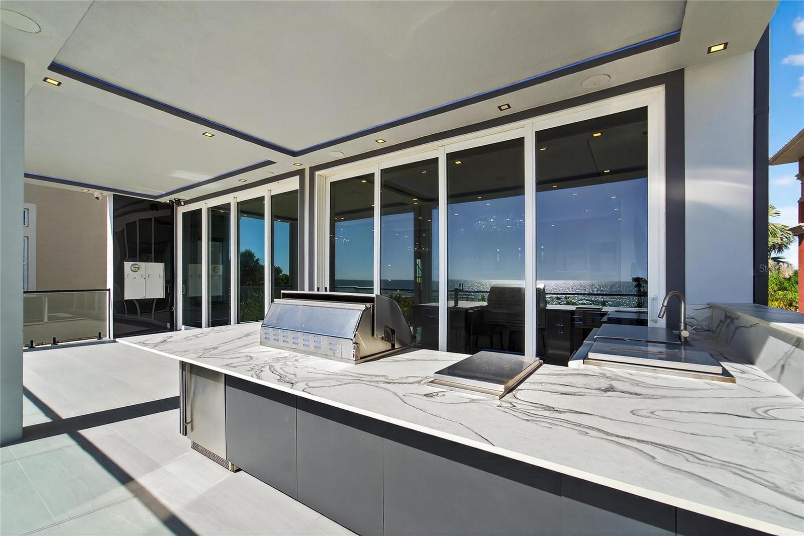 TB8406766 Property Photo