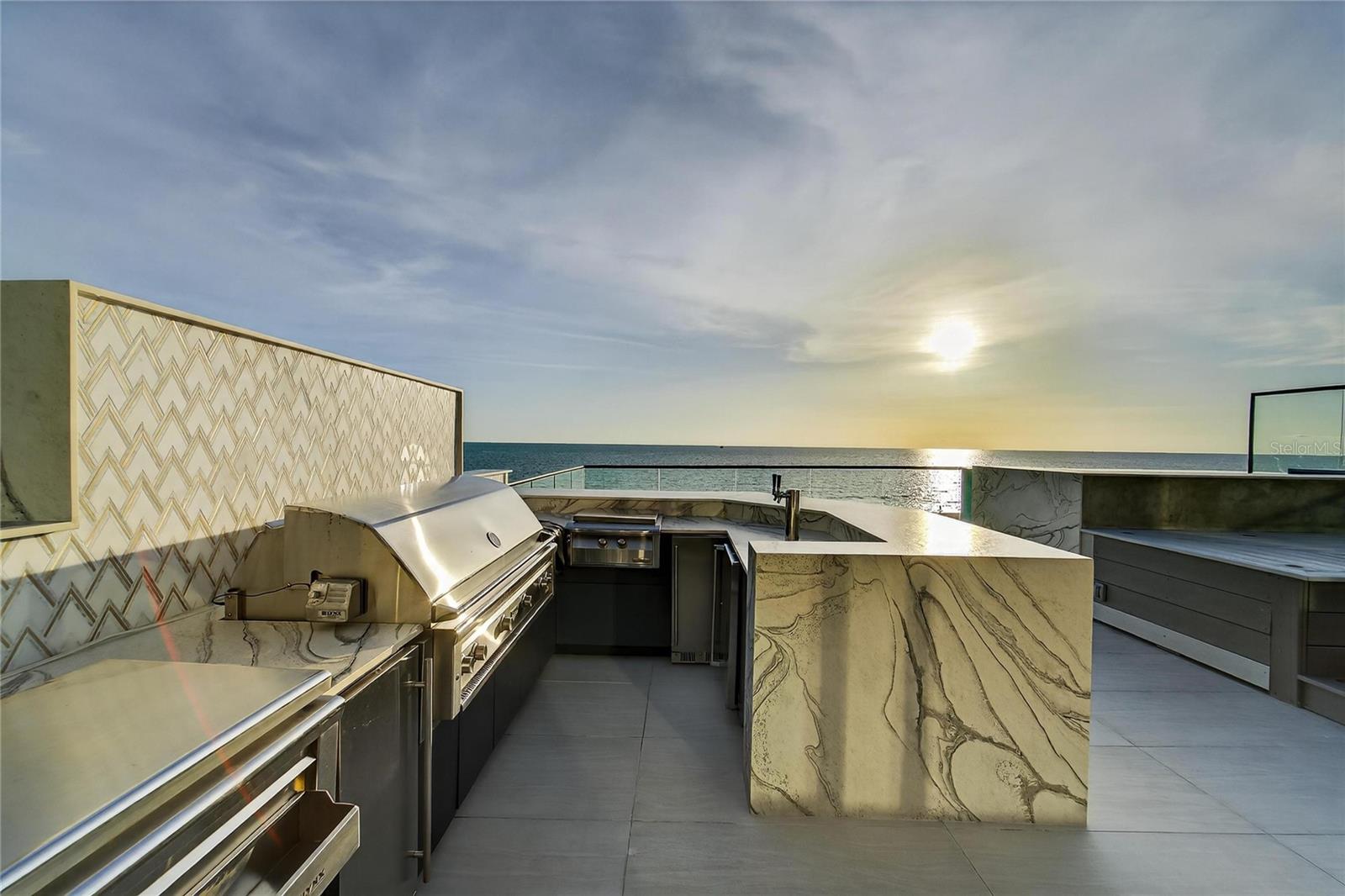 TB8406766 Property Photo