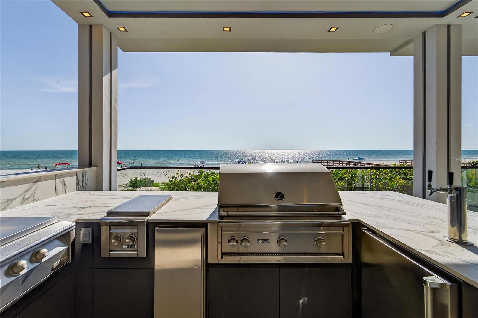 TB8406766 Property Photo