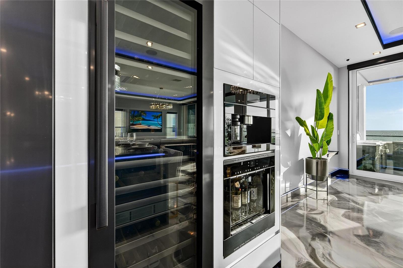 TB8406766 Property Photo