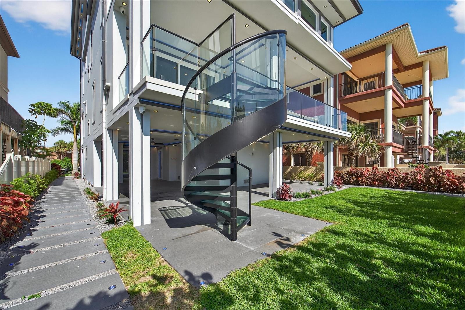 TB8406766 Property Photo