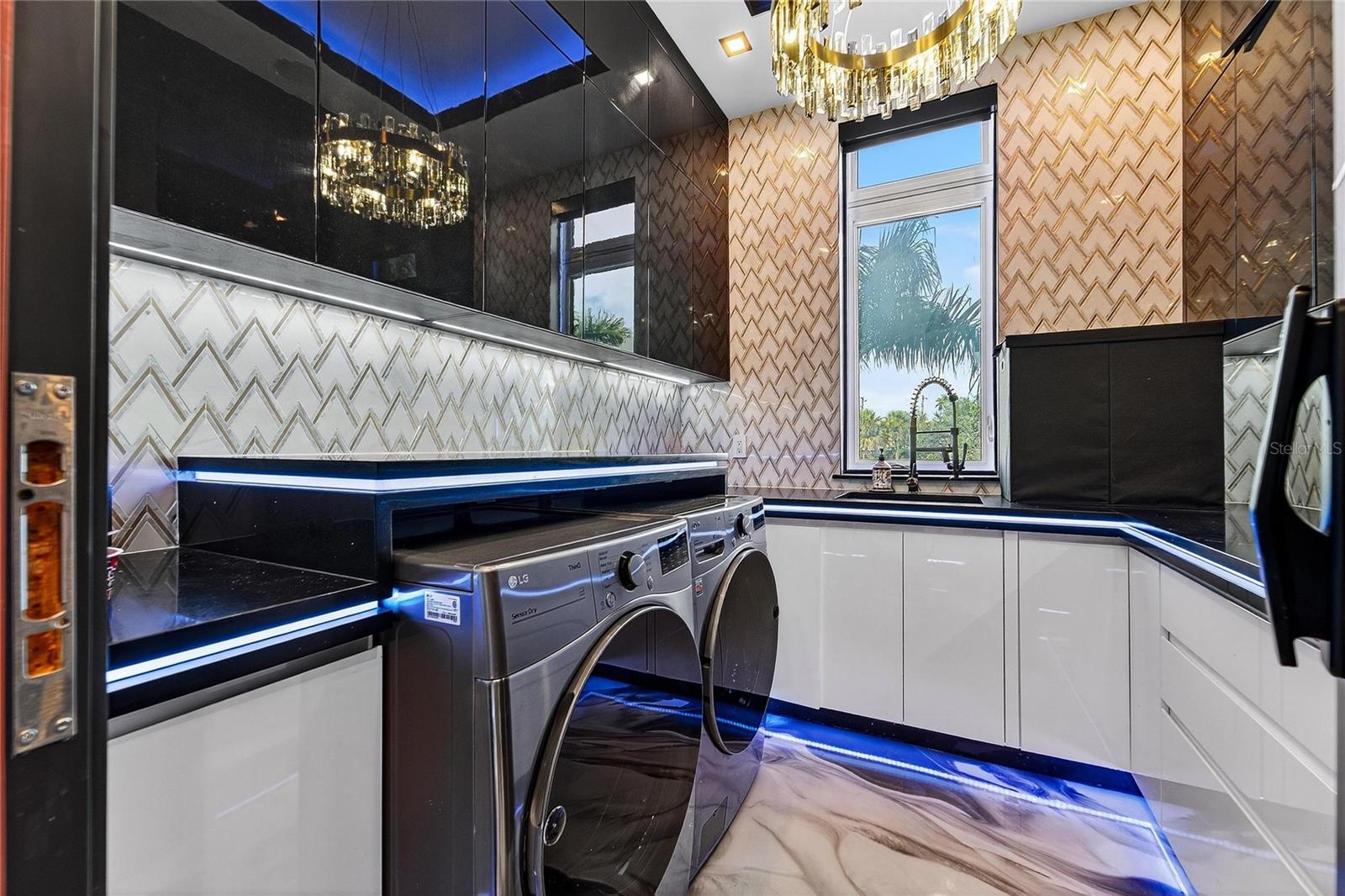 TB8406766 Property Photo