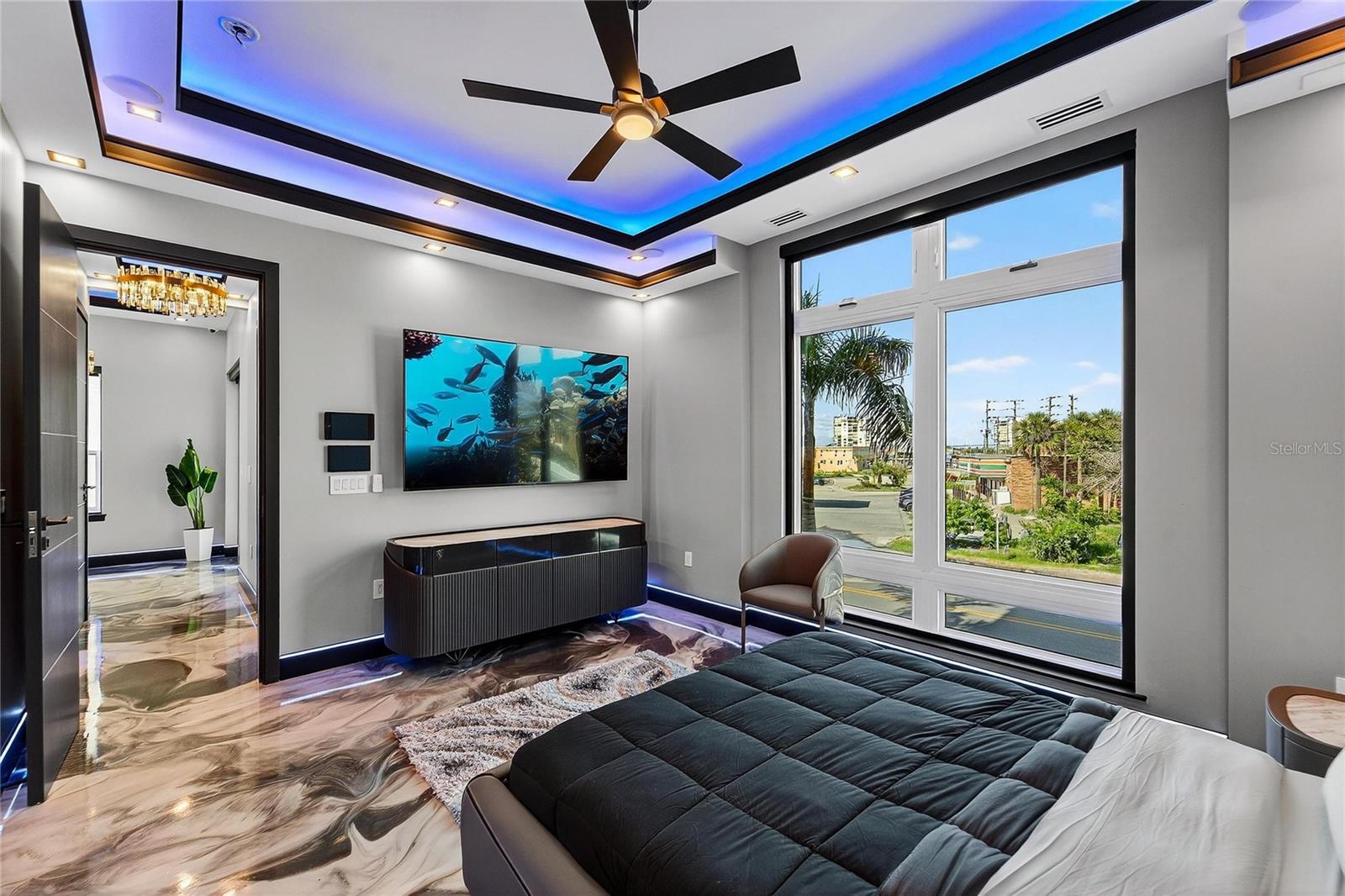 TB8406766 Property Photo