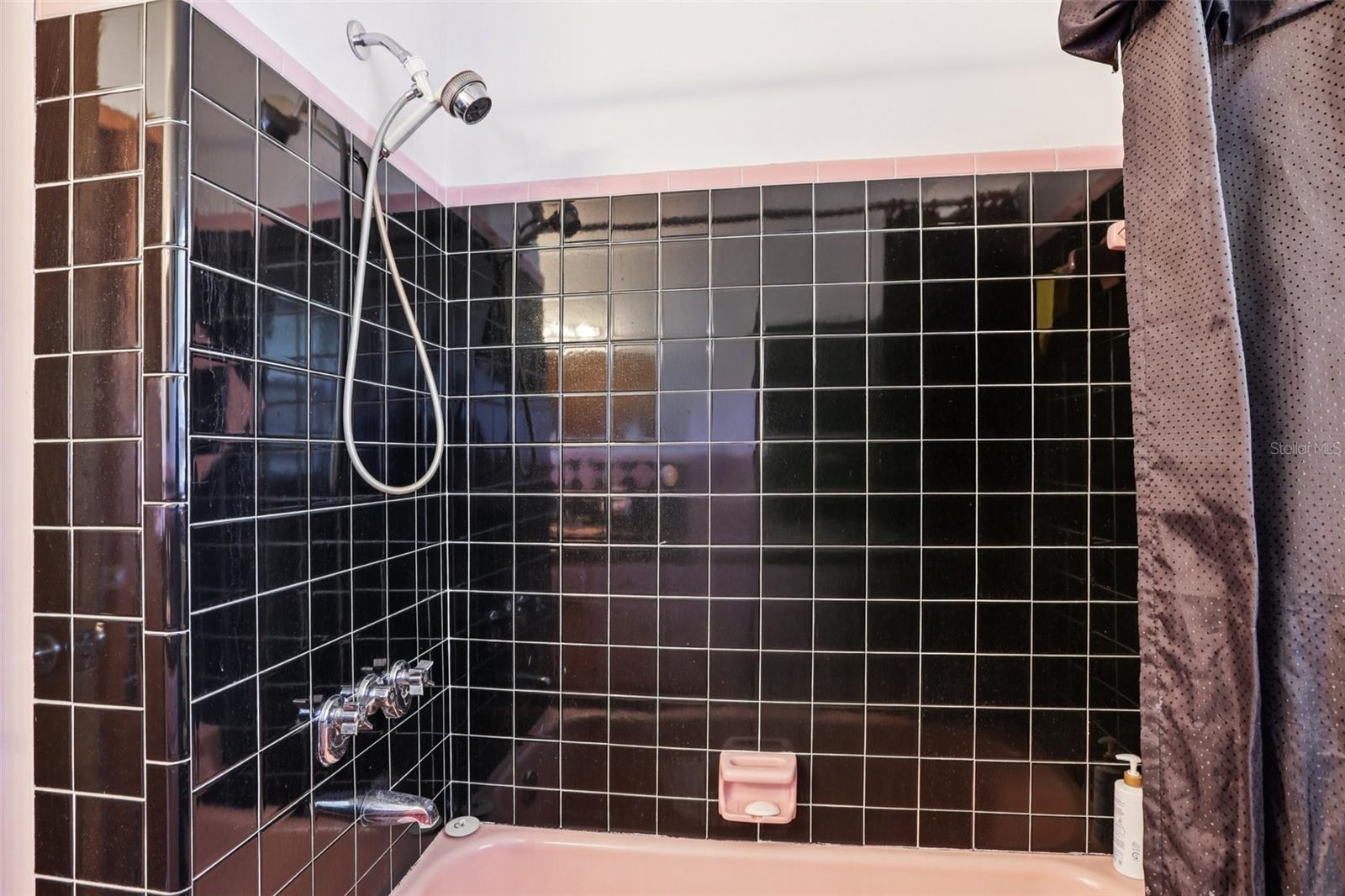 3303 W LEILA AVE, TAMPA, FL, 33611