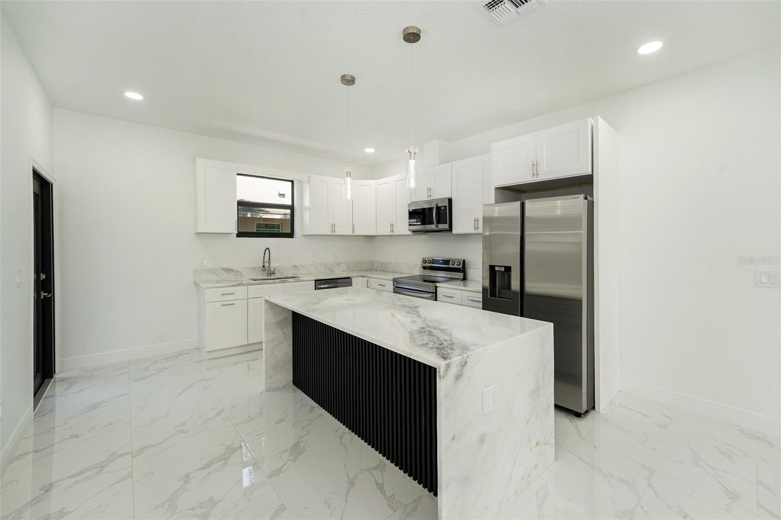 5110 69TH WAY N, ST PETERSBURG, FL, 33709