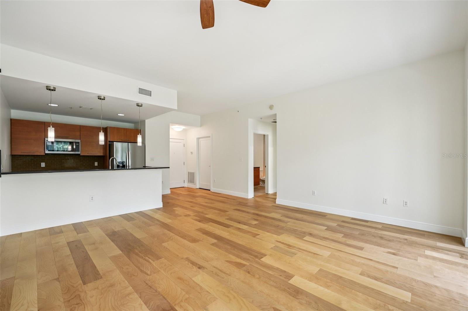 TB8406778 Property Photo