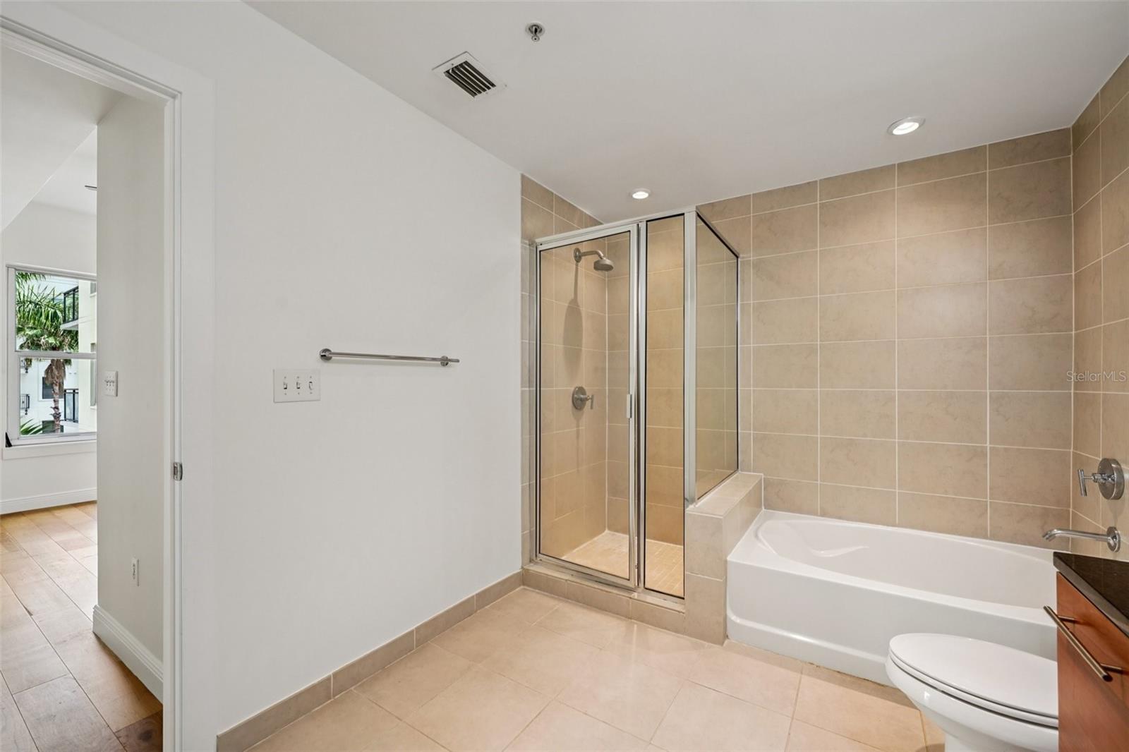 TB8406778 Property Photo