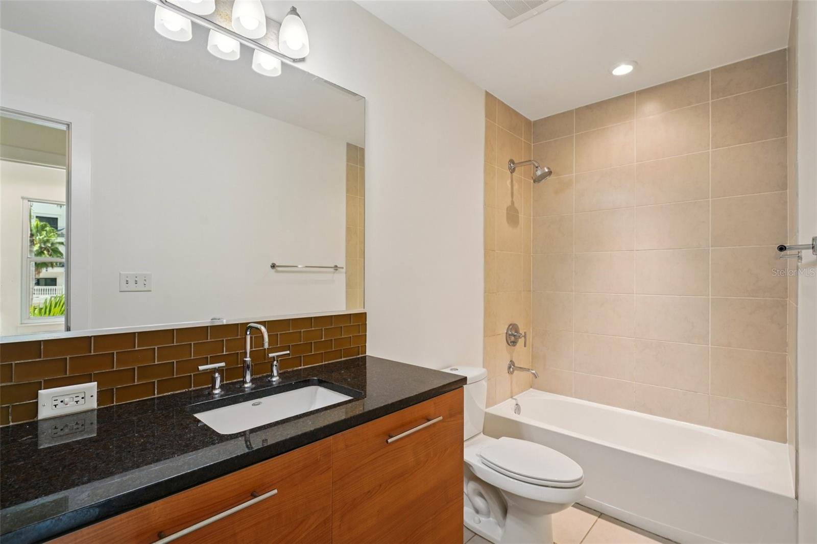 TB8406778 Property Photo